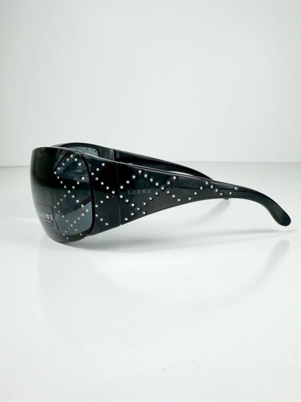 LOEWE SLW583S Z42X Crystal Anagram Shield Sunglasses Black Vtg Y2K Deadstock Set